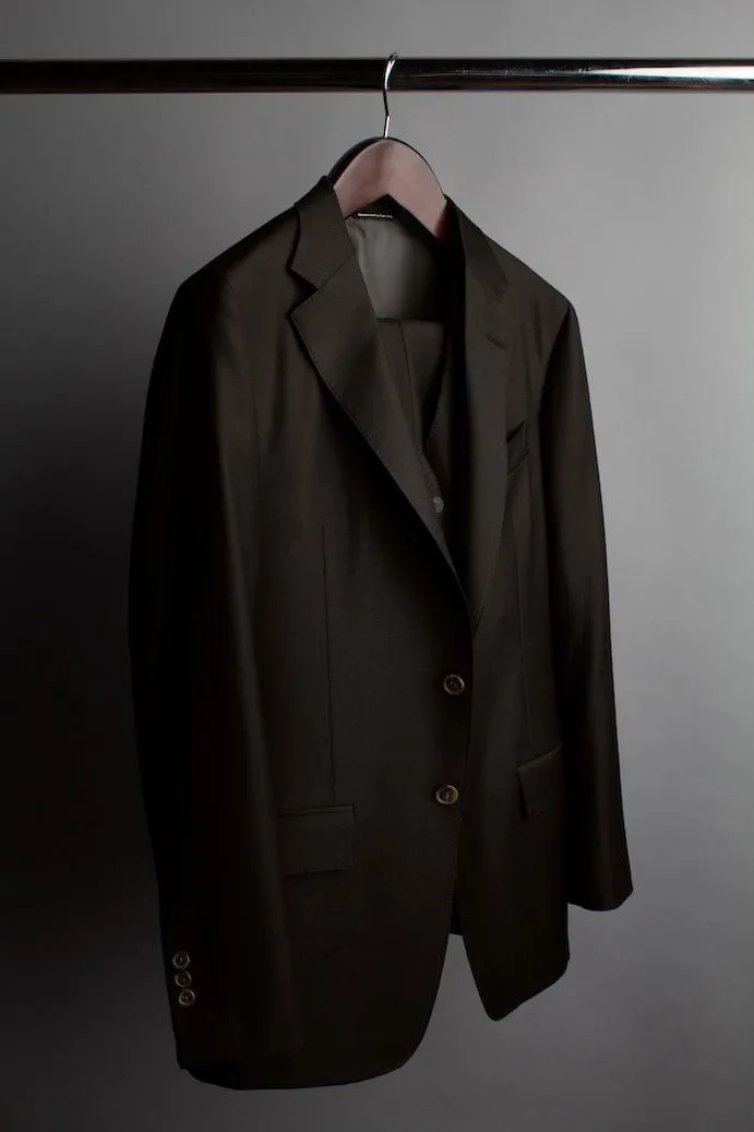 4-Season Classic Suit