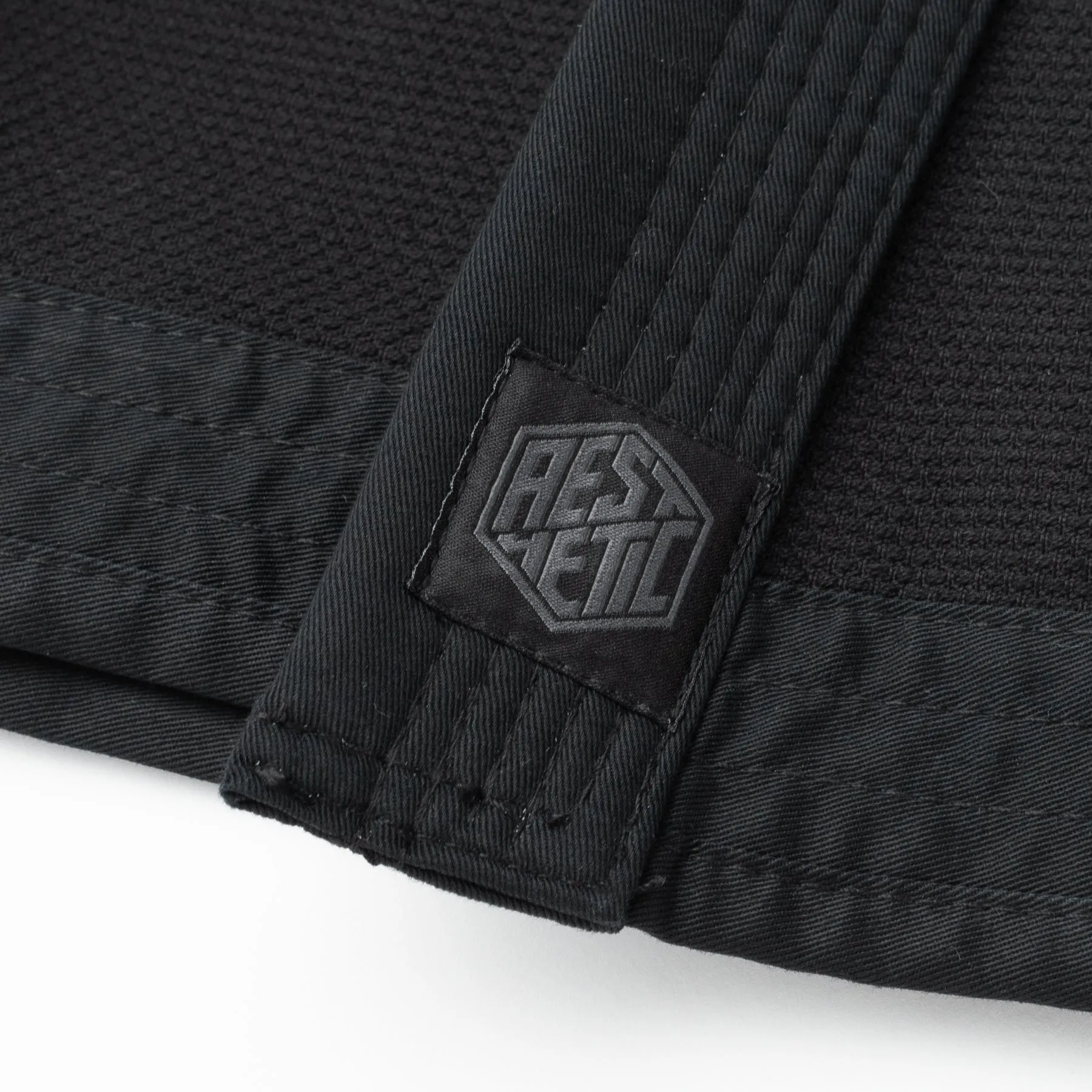 Aesthetic The Alpha  Women's Kimono - Black/Gunmetal