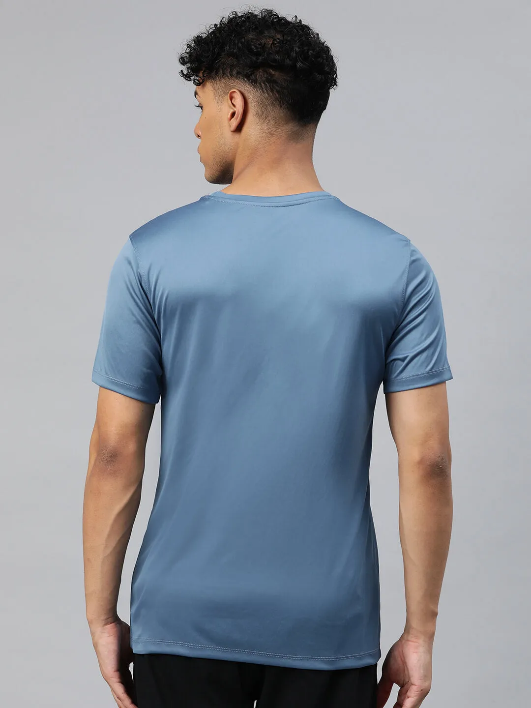 Alcis Men Blue Typography Printed Dry Tech Slim Fit T-shirt