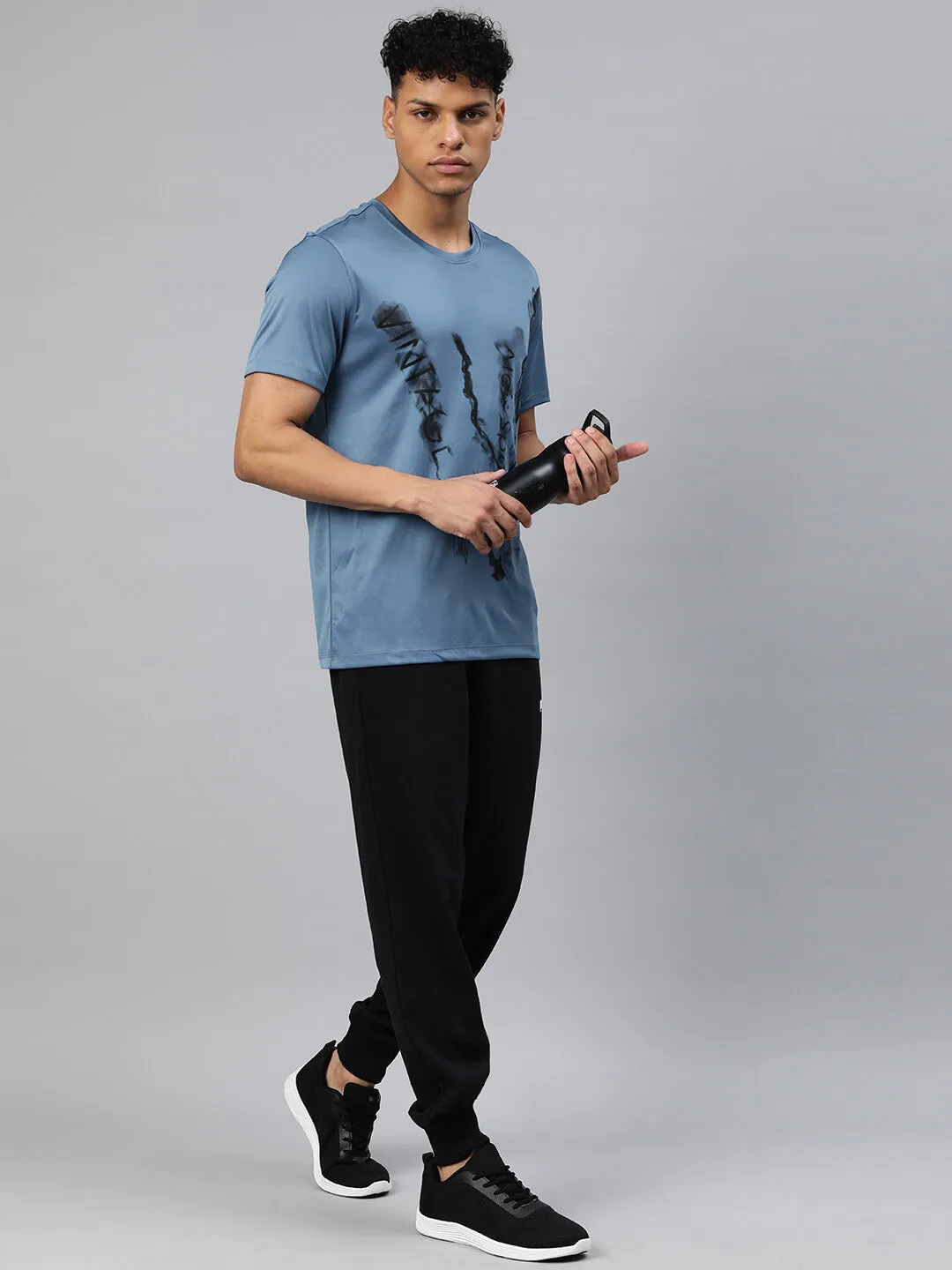 Alcis Men Blue Typography Printed Dry Tech Slim Fit T-shirt