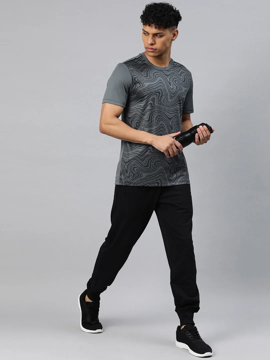 Alcis Men Grey Printed Dry Tech Slim Fit T-shirt