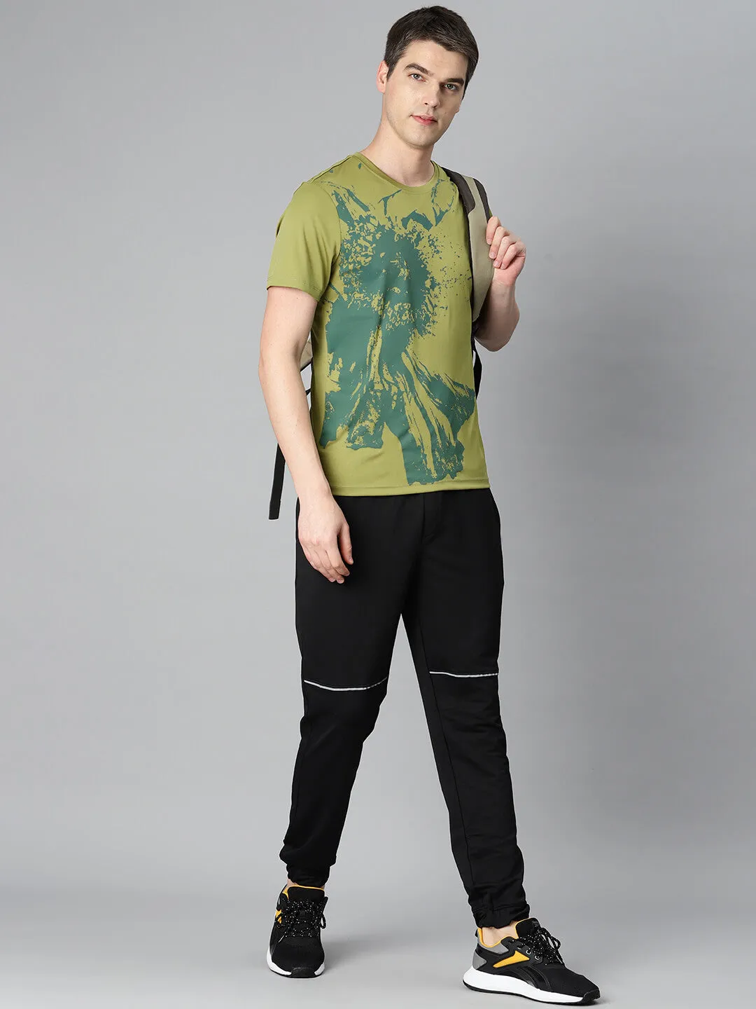 Alcis Men Olive Green Printed Anti Static Slim Fit Sports T-shirt