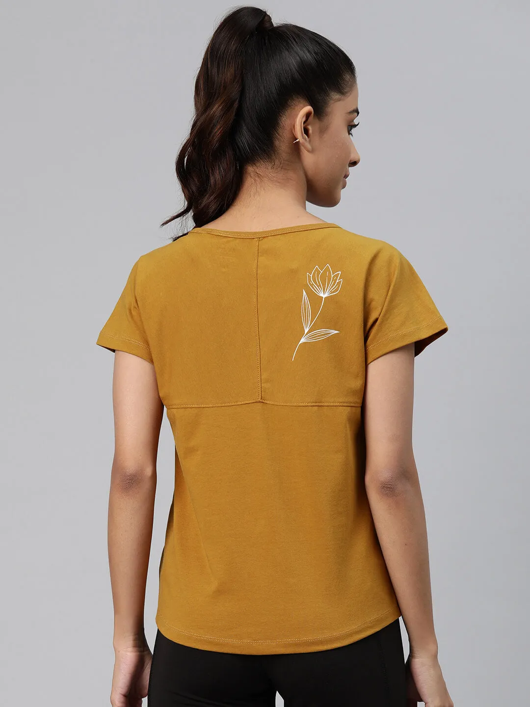 Alcis Women Floral Printed Regular Fit T-shirt