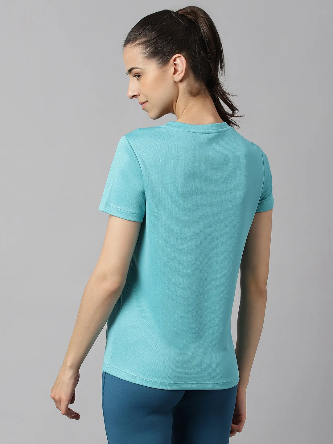 Alcis Women Printed Sea Green Anti-Static Slim-Fit Round Neck Training T-Shirt
