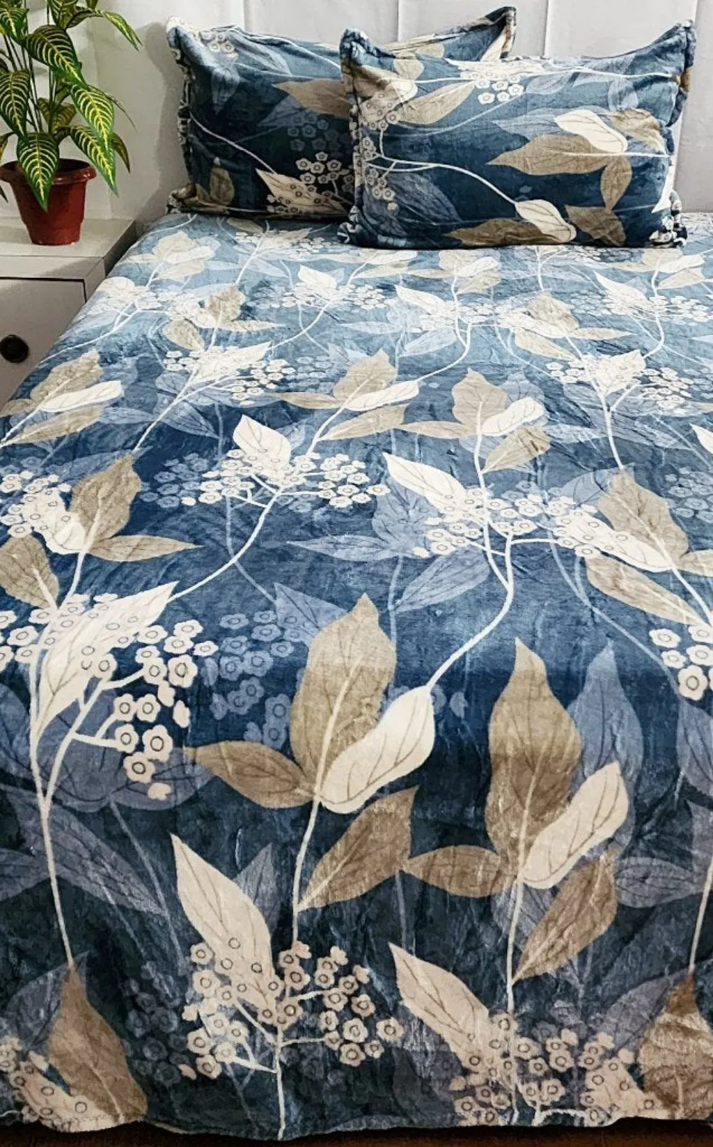 Blue and Beige Floral Print Bedsheet