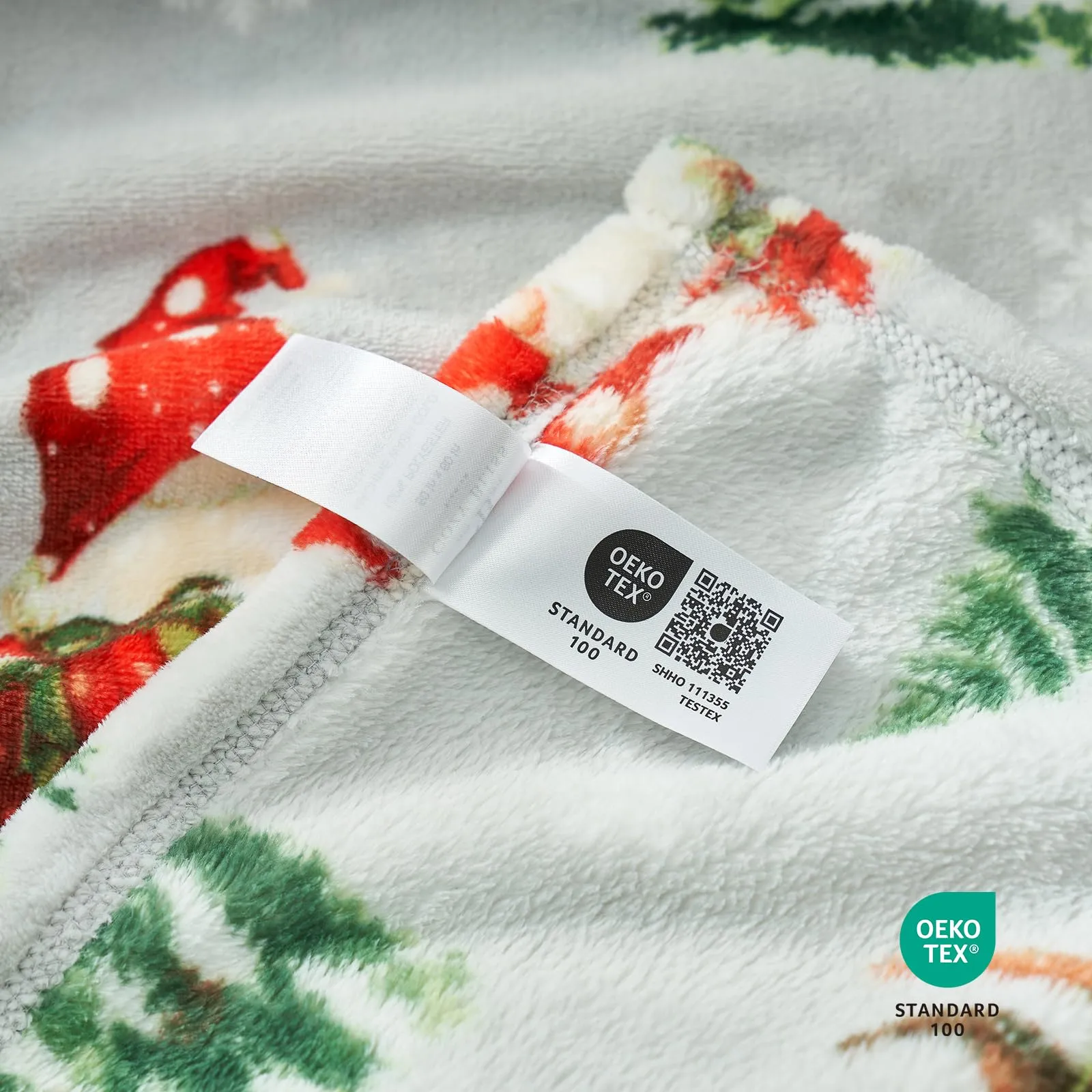 Cozy Bliss Gnome Christmas Throw Blanket, (Xmas Gnome, 50"x60")