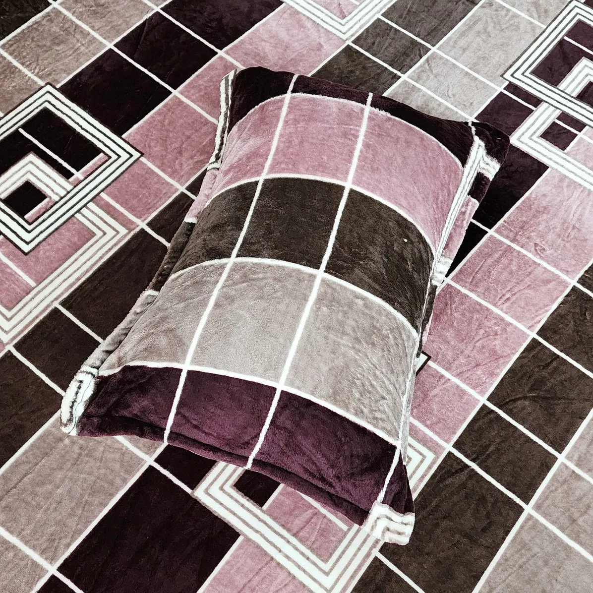 Feel Good at Home Warm Bedsheet