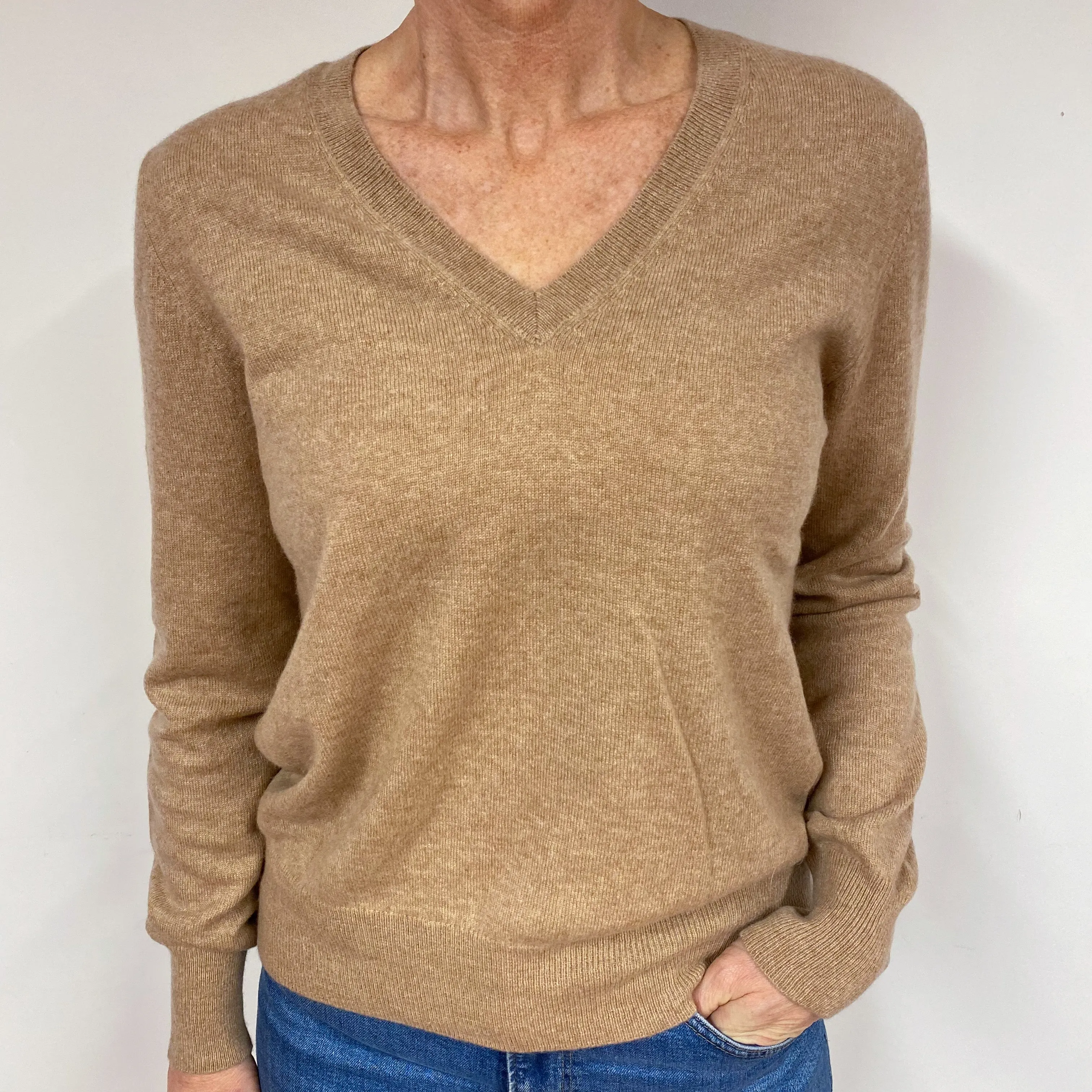 Fudge Brown Cashmere V-Neck Jumper Medium