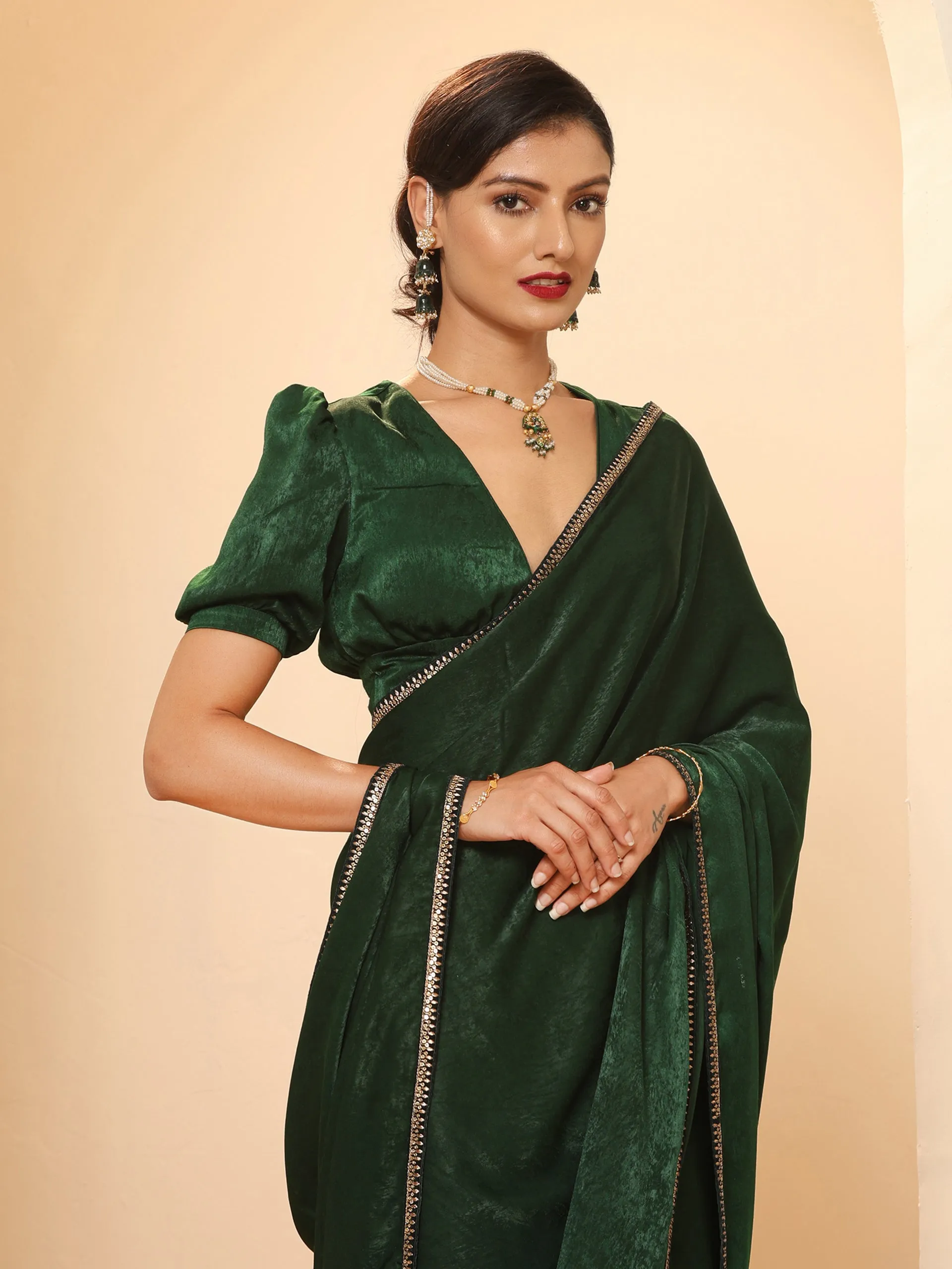 Green Posh Velvety Saree with Lace and Blouse Fabric