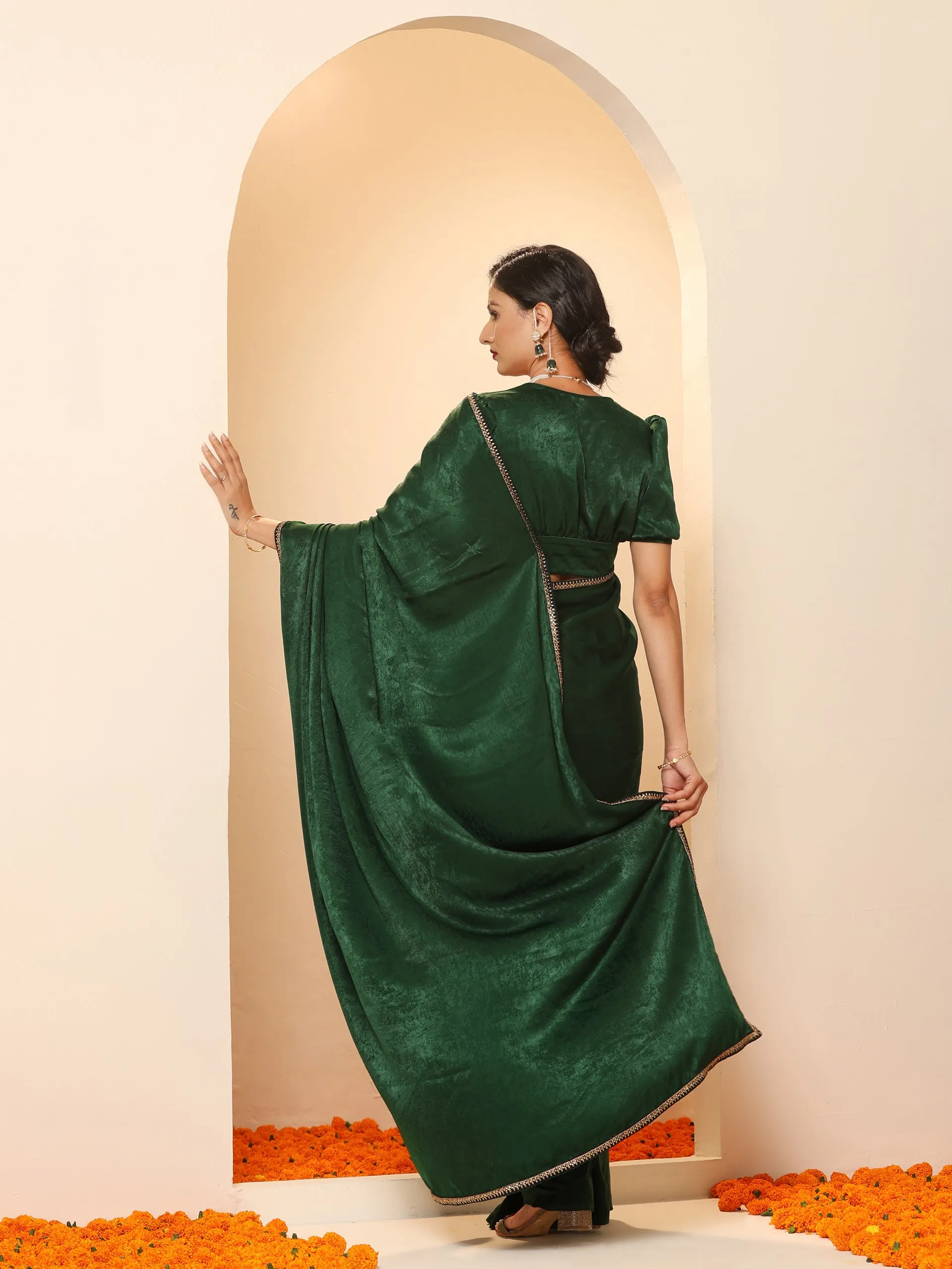 Green Posh Velvety Saree with Lace and Blouse Fabric