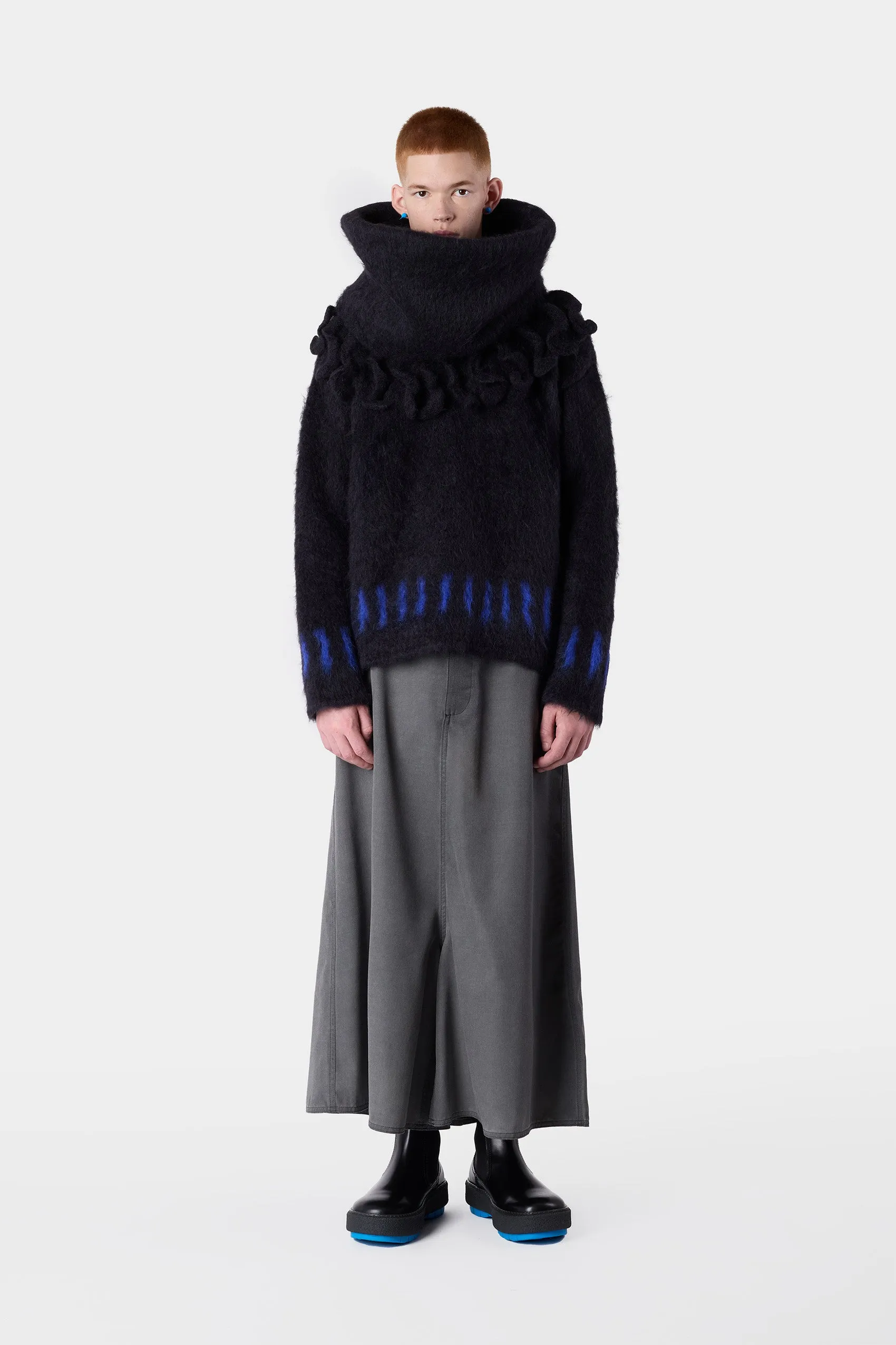 HAIRY MEGA COLLO / black