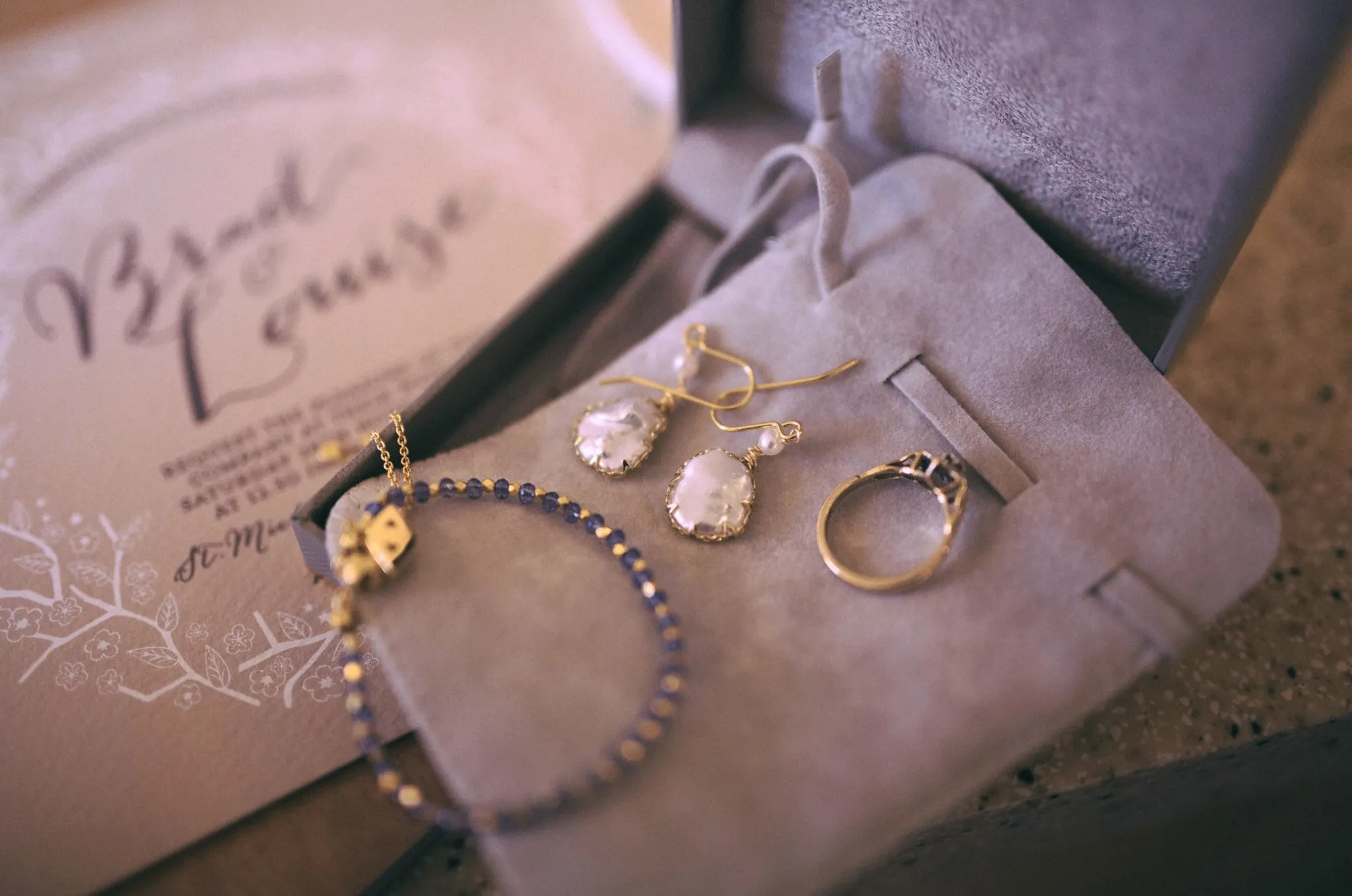 Louise, Berkshire - bespoke veil and earrings