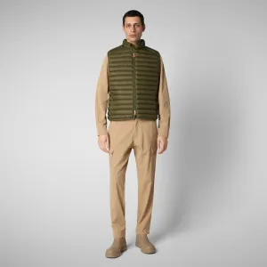 Man's quilted gilet Adam in dusty olive