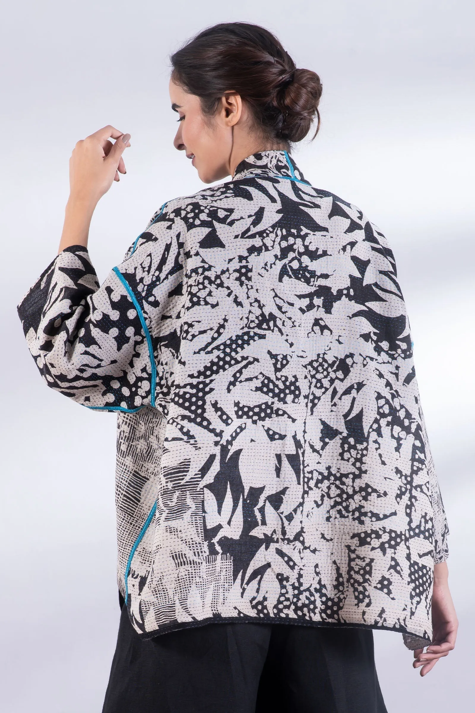 MONOTONE TWILIGHT PRINT KANTHA MINI KIMONO JKT - tp2055-blk -