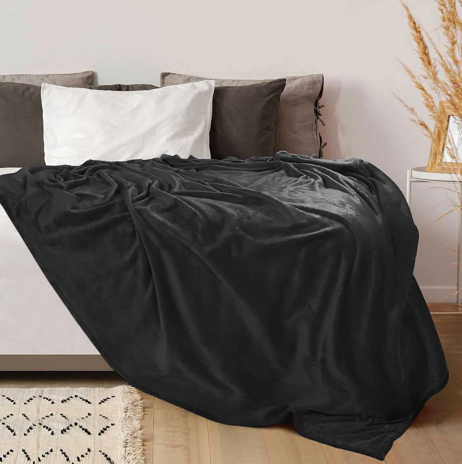 Polo Republica Polar Fleece Home and Travel Blanket