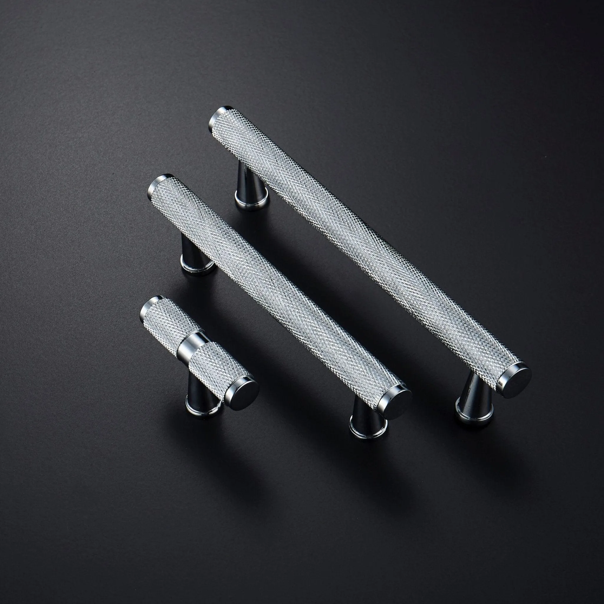 PORTA / Solid Brass Knurled Handles