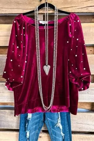 PRECIOUS PEARLS VELVET TOP  by Umgee (scarlet)