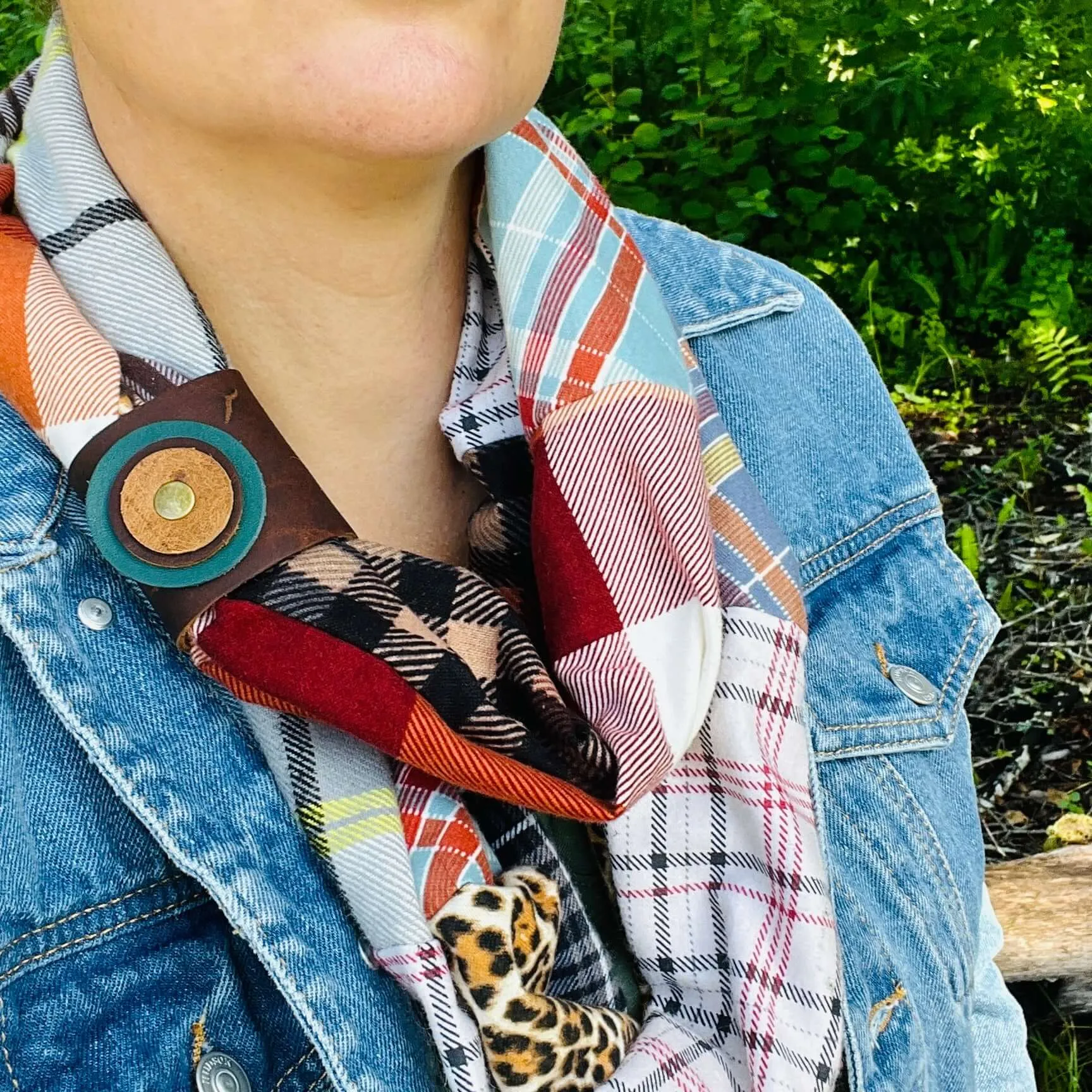 Scarf Cuff for Winter Scarves and Shawls - Black
