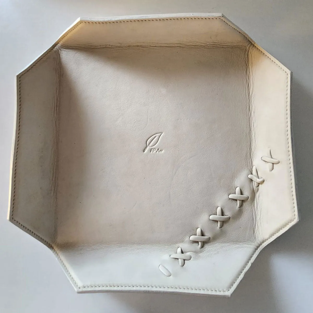 Square Pocket Emptier - Handmade ice leather trinket