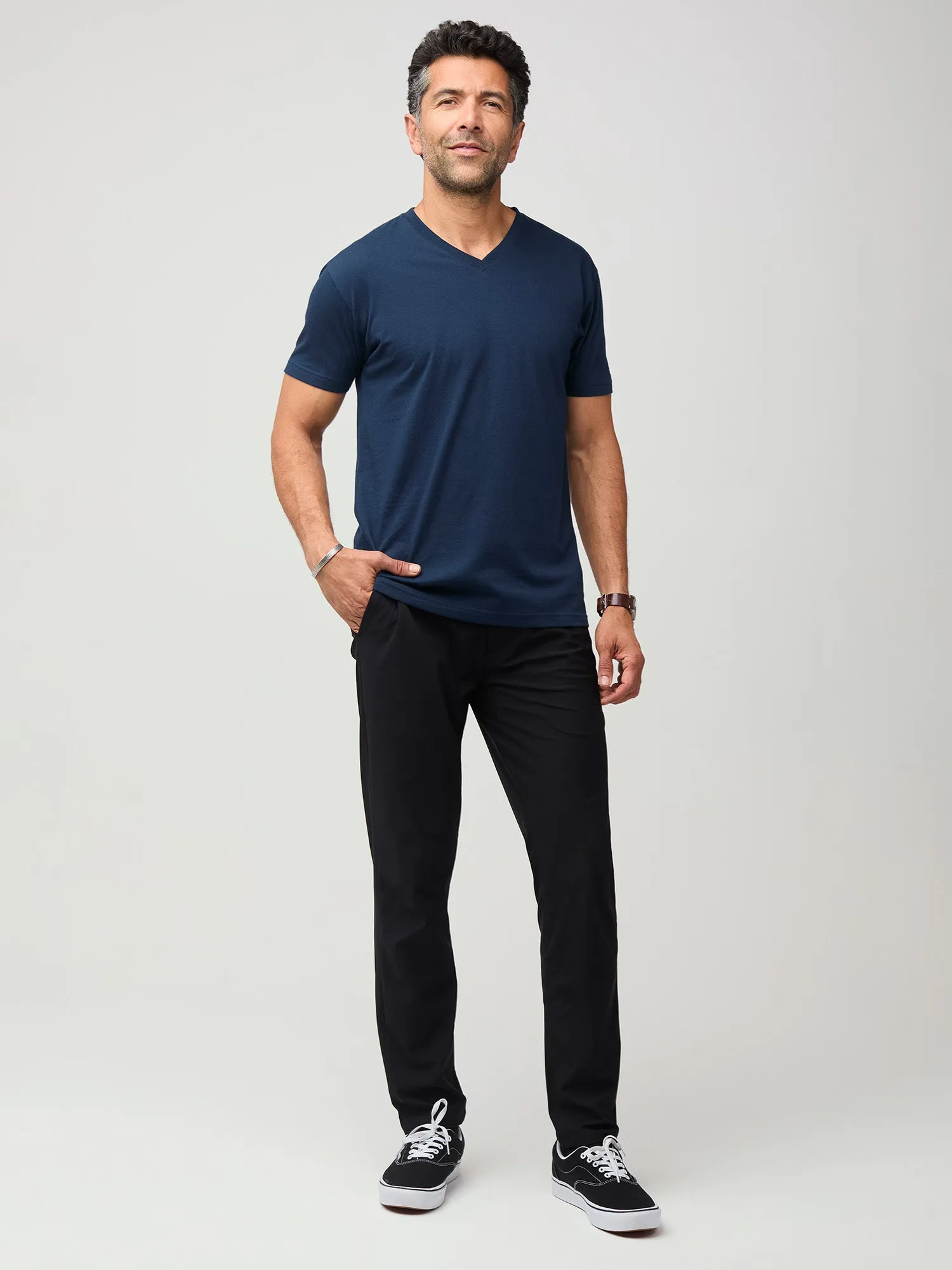 Winter Essentials V-Neck 5-Pack
