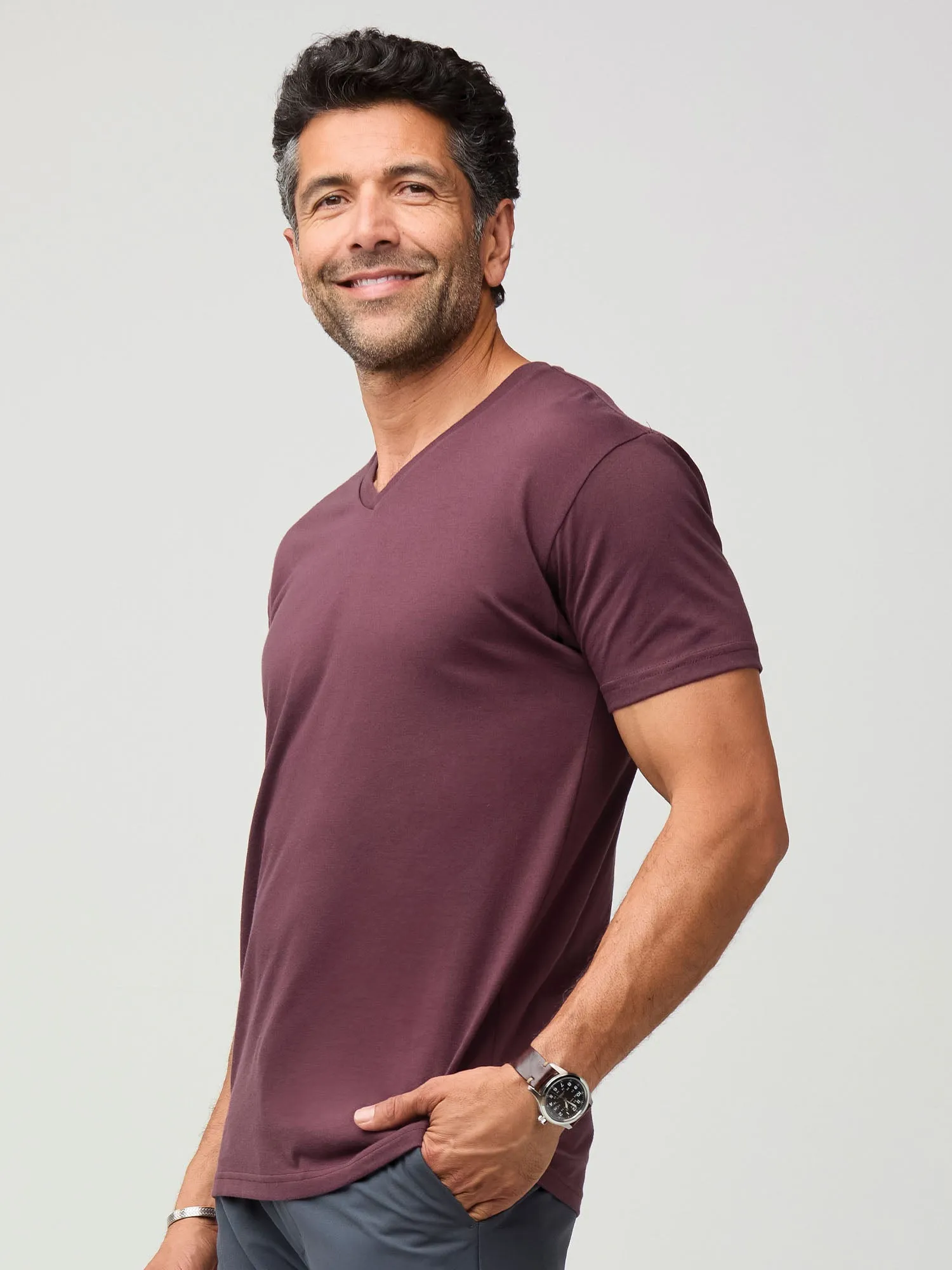 Winter Essentials V-Neck Member 5-Pack